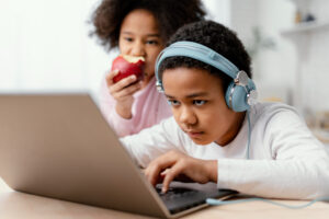 Raising Resilient Children in the Digital Age