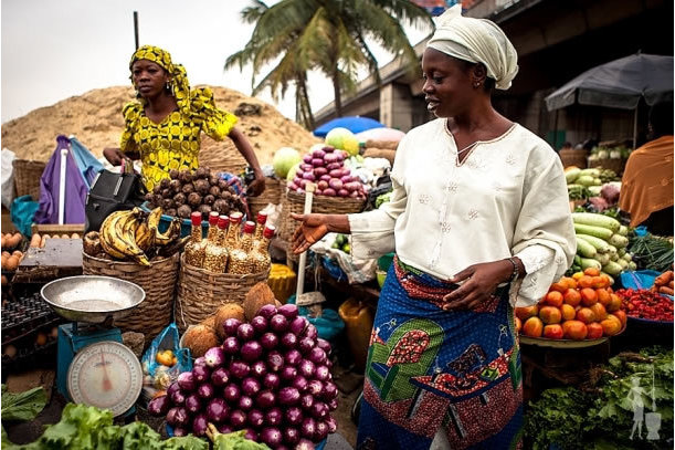 How Informal Retailers Use Relationships to Compete