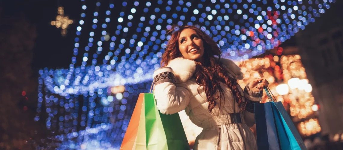 How Seasonal Income Shapes Shopping Patterns